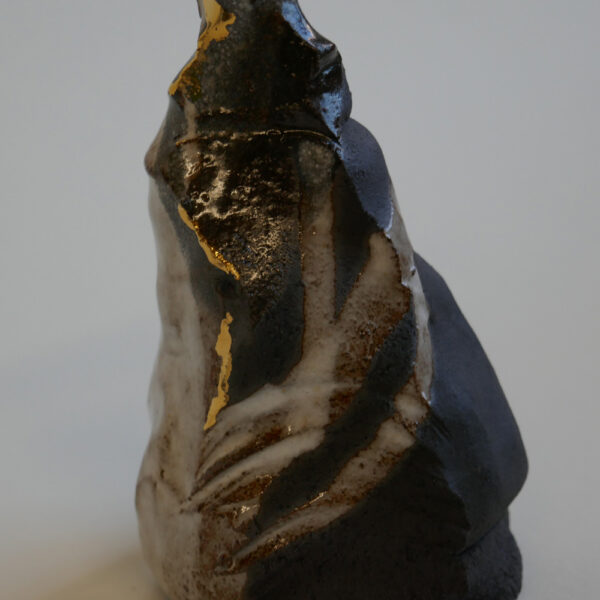 Hoffnung auf Zuversicht 12cm schwarzes Steinzeug / Goldlüster